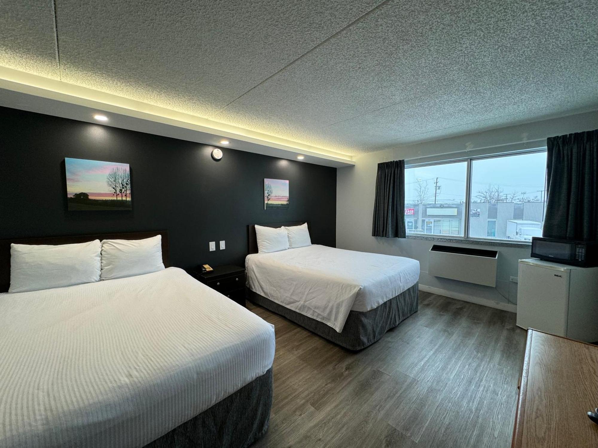 Travelodge By Wyndham Winnipeg Airport Exterior foto